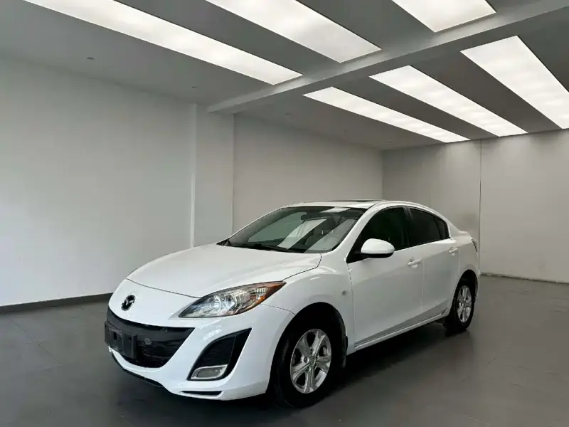 Mazda 3 Xingcheng, 2012