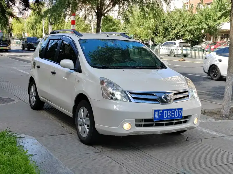 Nissan Livina, 2013