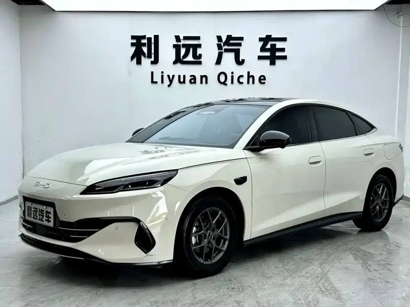 BYD 06 BYD Seal 06 2025 DM-i Smart Drive Edition 80KM Luxury Type, 2025 — фото 1