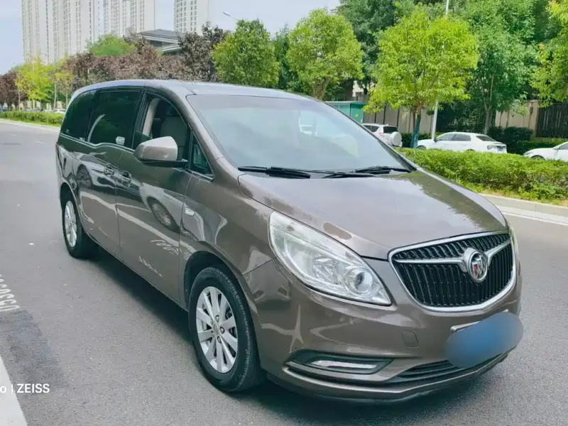 Buick GL8, 2017