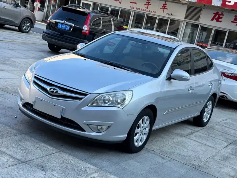 Hyundai Elantra, 2010