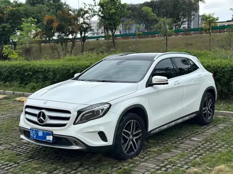Mercedes-Benz GLA, 2016