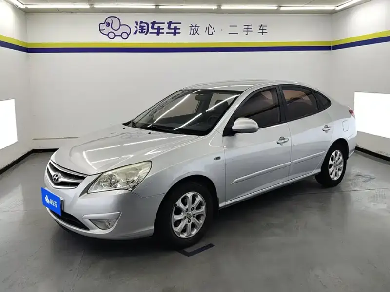 Hyundai Elantra, 2011