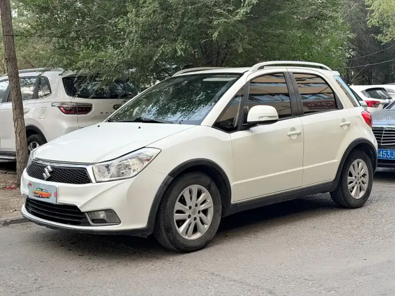 Suzuki SX4, 2015