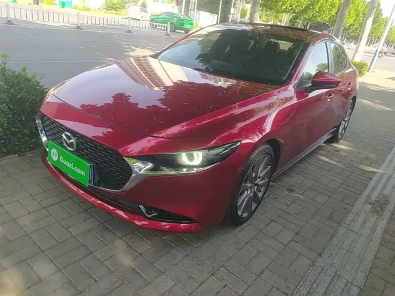 Mazda 3 Axela, 2022