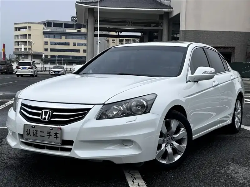 Honda Accord, 2011