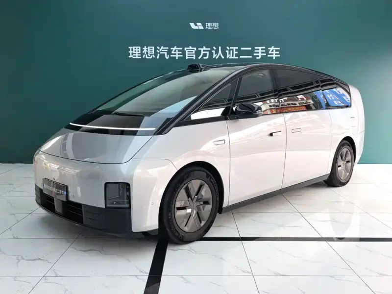 Li Auto Li MEGA, 2024