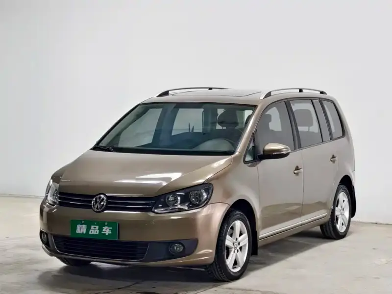 Volkswagen Touran, 2015