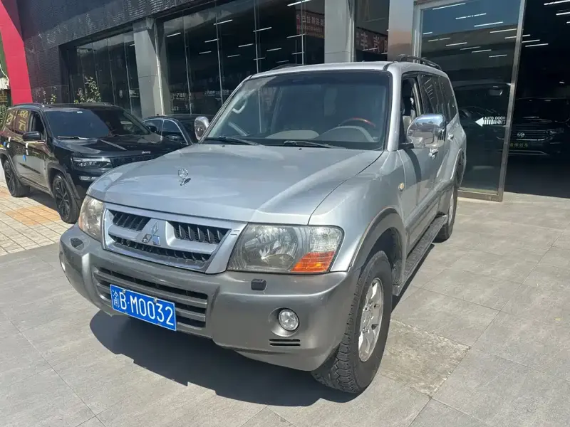 Mitsubishi Pajero, 2007