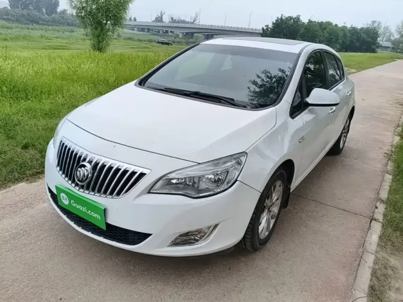 Buick Excelle, 2015