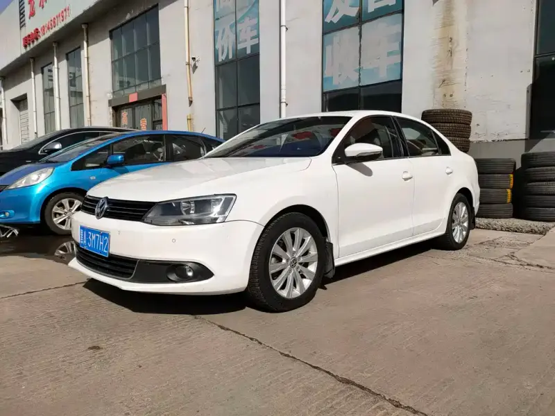 Volkswagen Sagitar, 2014