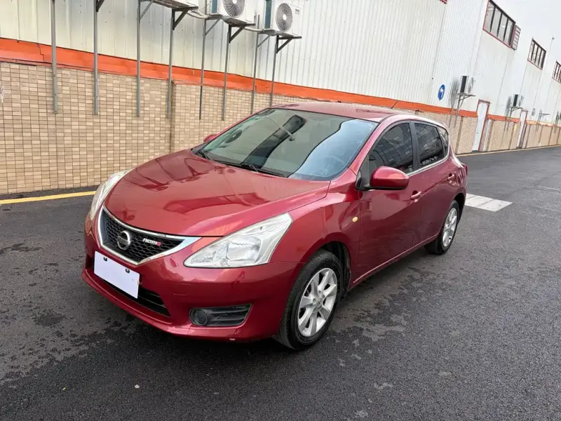 Nissan Tiida, 2015