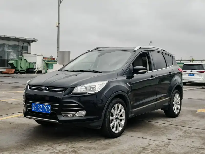 Ford Kuga, 2013