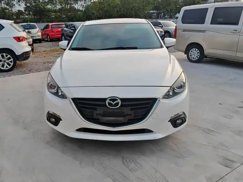 Mazda 3 Axela, 2016