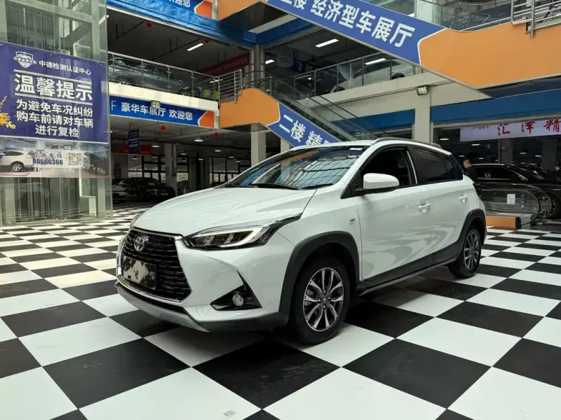 Toyota Yaris L, 2022