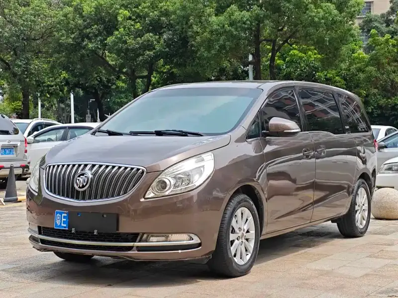 Buick GL8, 2015