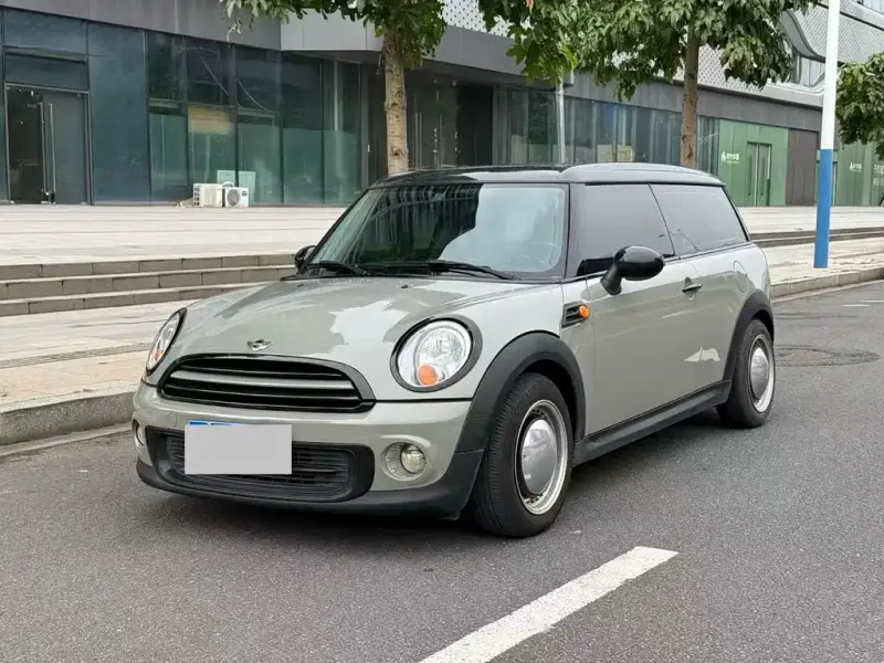 MINI Clubman, 2013