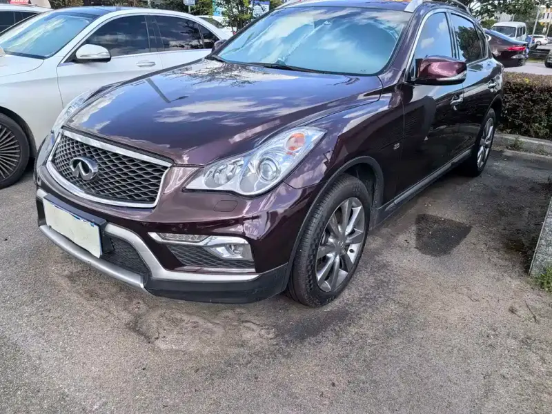 Infiniti QX50, 2015