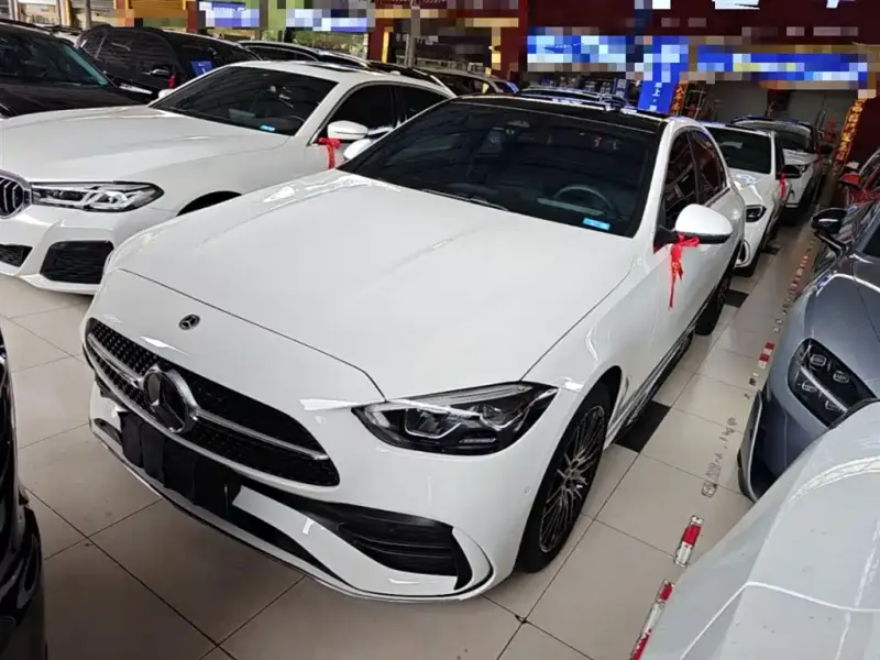 Mercedes-Benz C-Class, 2025