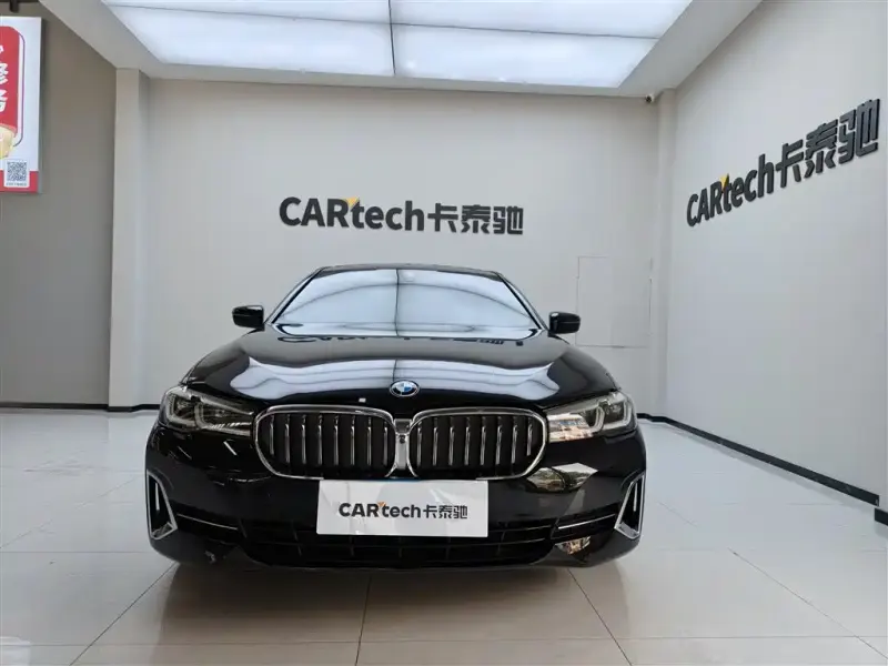 BMW 5 Series, 2022