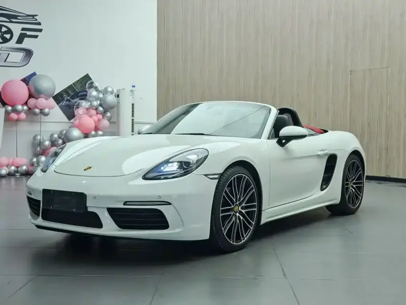 Porsche 718, 2017