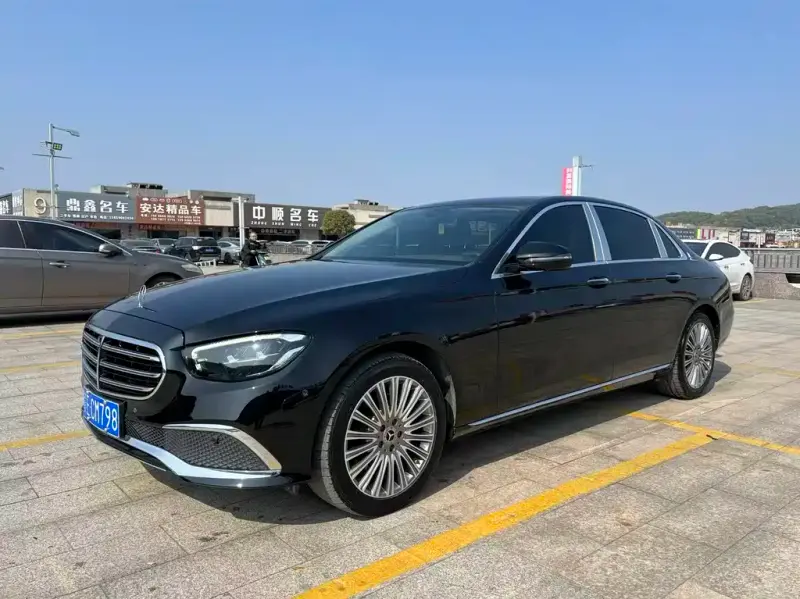 Mercedes-Benz E-Class, 2022