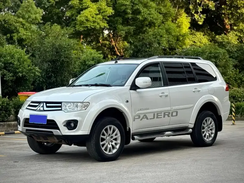 Mitsubishi Pajero Sport, 2016