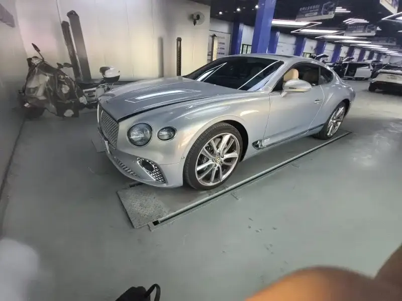 Bentley Continental, 2020