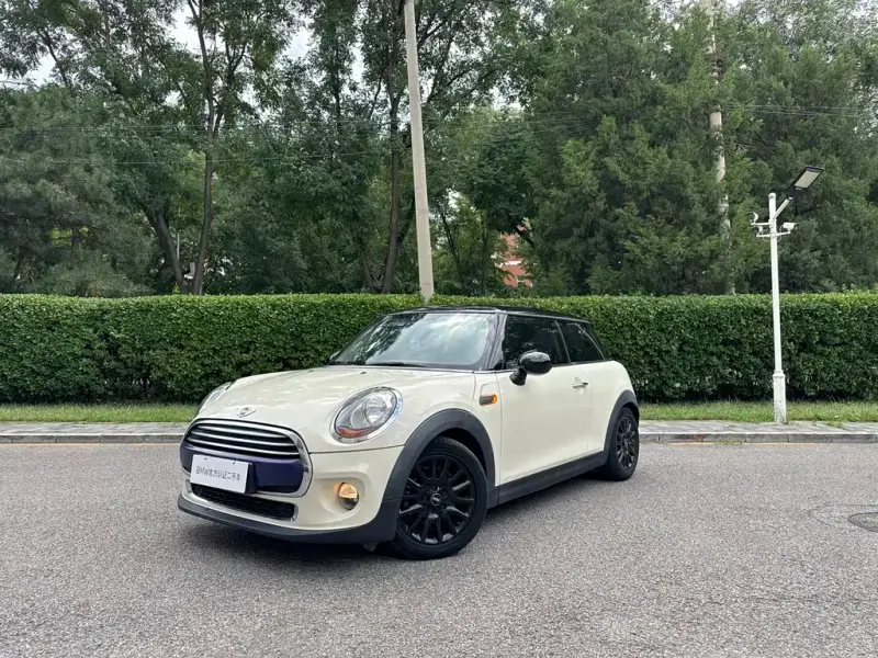 MINI Mini, 2015