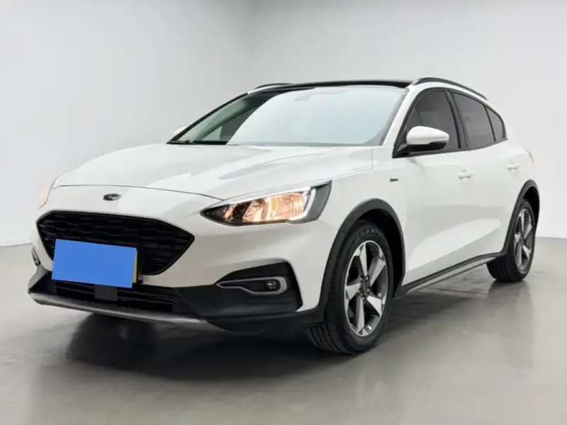 Ford Focus Active, 2020