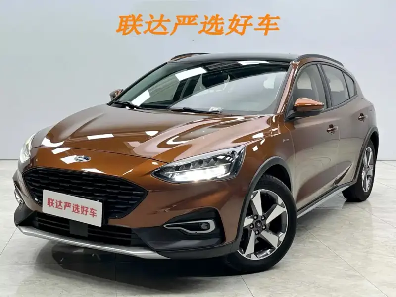 Ford Focus Active Ford Focus Active 2021 EcoBoost 180 Auto Dynamic Trend Type, 2021 — фото 1