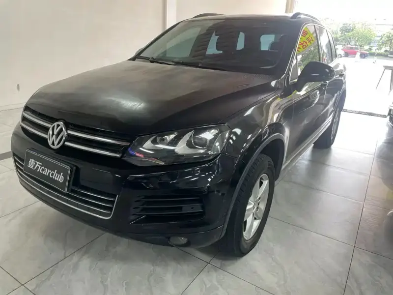 Volkswagen Touareg, 2015
