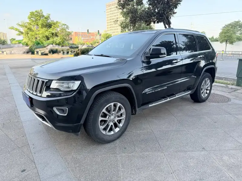 Jeep Grand Cherokee (Import), 2016