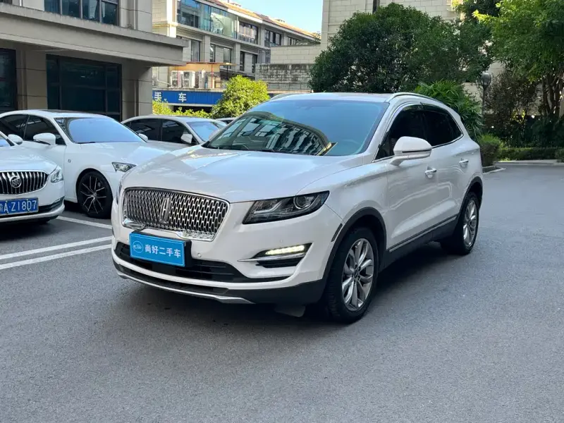 Lincoln MKC, 2019
