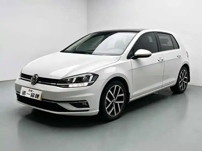 Volkswagen Golf, 2020