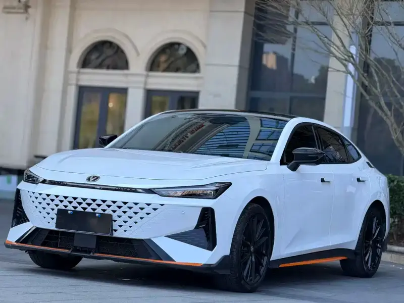 Changan UNI-V, 2025