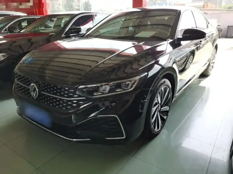 Volkswagen Passat, 2022