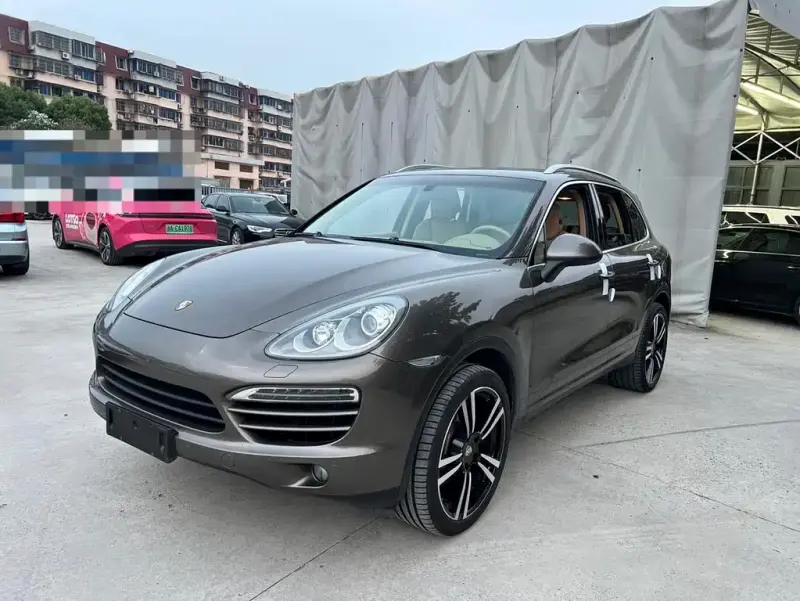 Porsche Cayenne, 2012