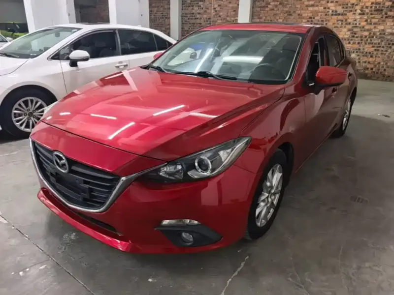 Mazda 3 Axela, 2015