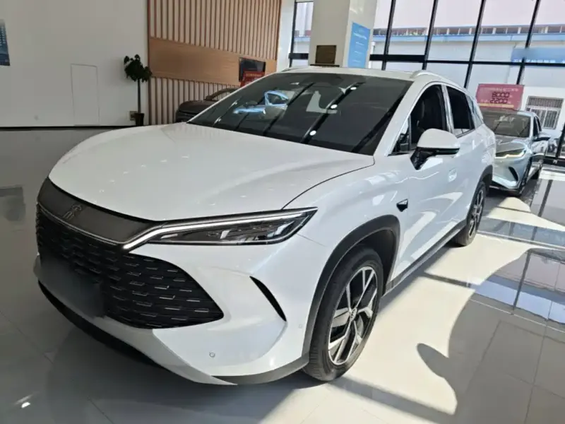 BYD L DM-i L DM-i 2026 версия 200KM превосходная версия, 2026 — фото 1