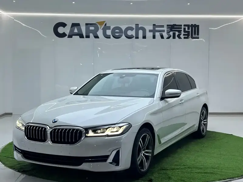 BMW 5 Series, 2022
