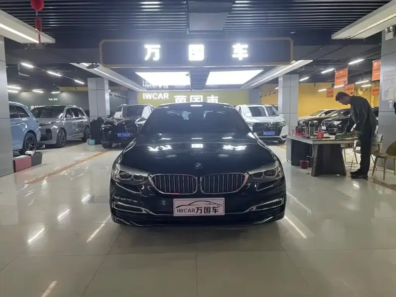 BMW 5 Series, 2019