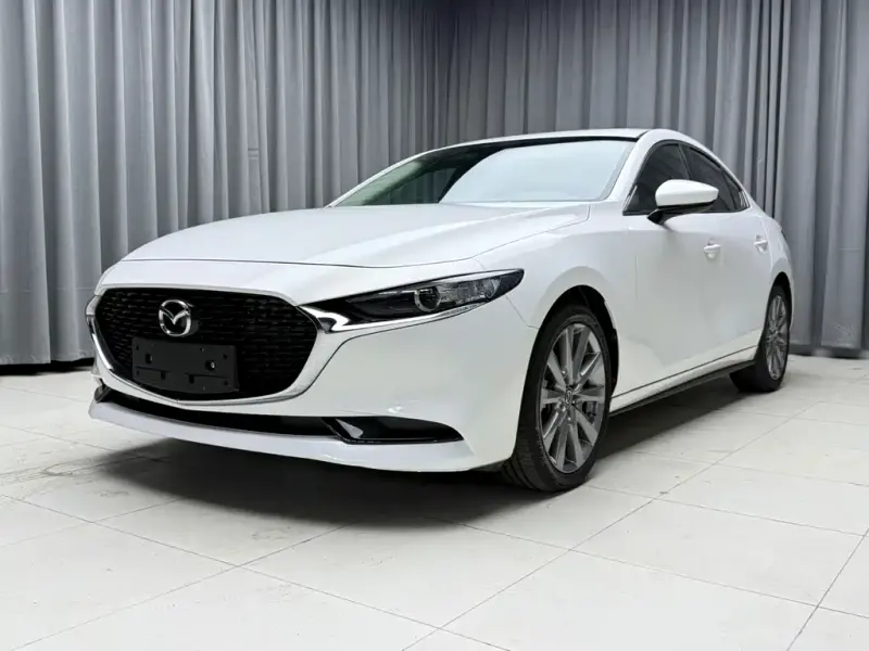 Mazda 3 Axela, 2022