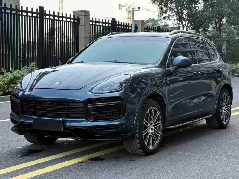 Porsche Cayenne, 2011