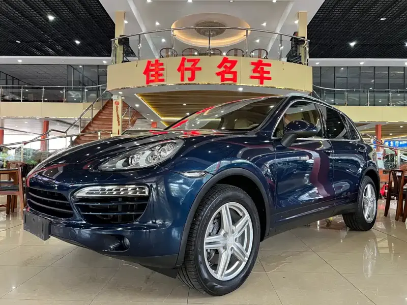 Porsche Cayenne, 2013