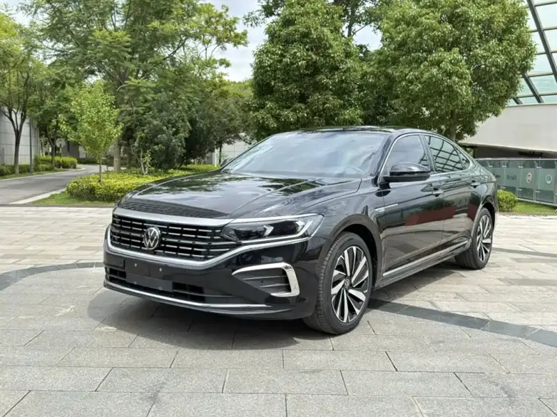 Volkswagen Passat Volkswagen Passat 2025 Outstanding 380TSI Dragon Edition, 2025 — фото 1