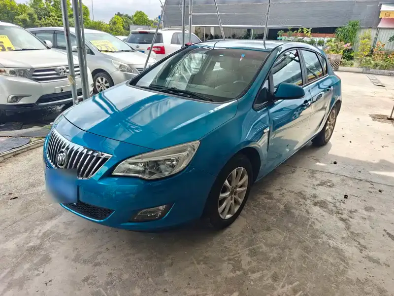 Buick Excelle, 2012