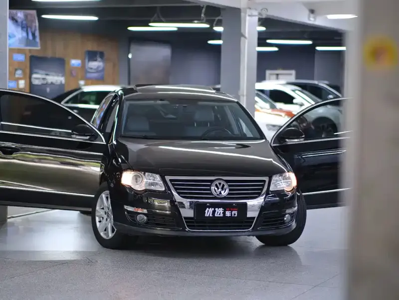 Volkswagen Magotan, 2010