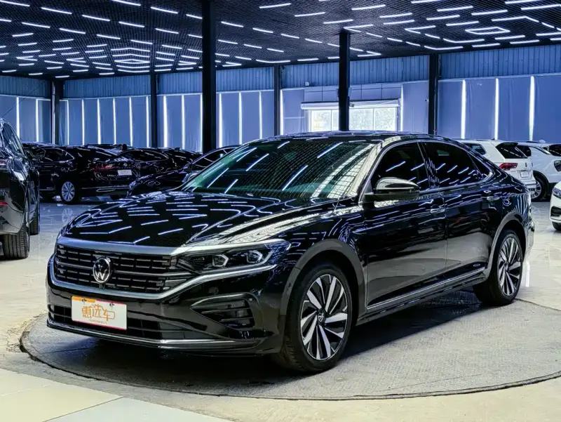 Volkswagen Passat, 2023