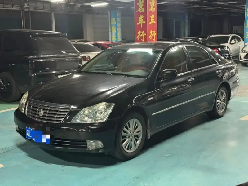 Toyota Crown, 2008
